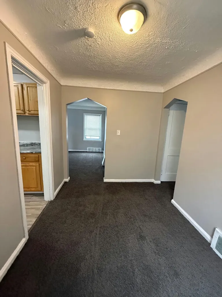 19758 Greenview Avenue Detroit City MI 48219