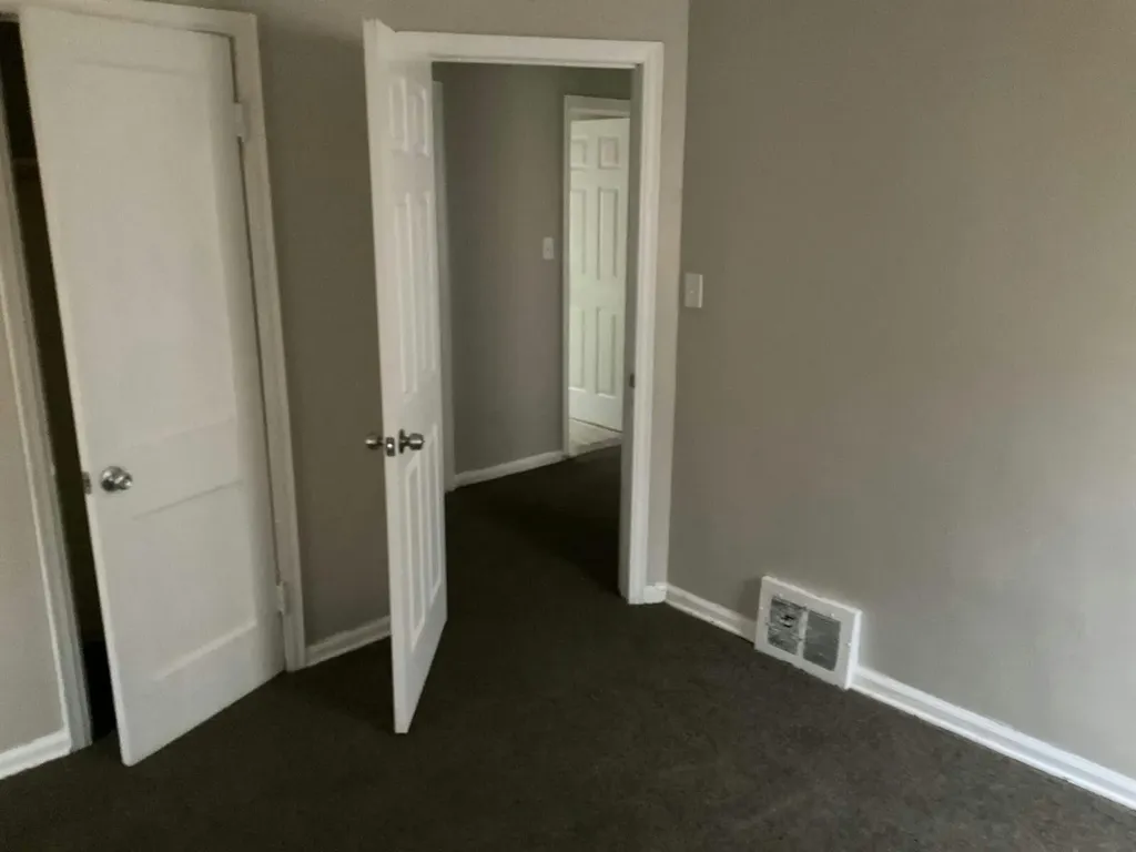 19758 Greenview Avenue Detroit City MI 48219
