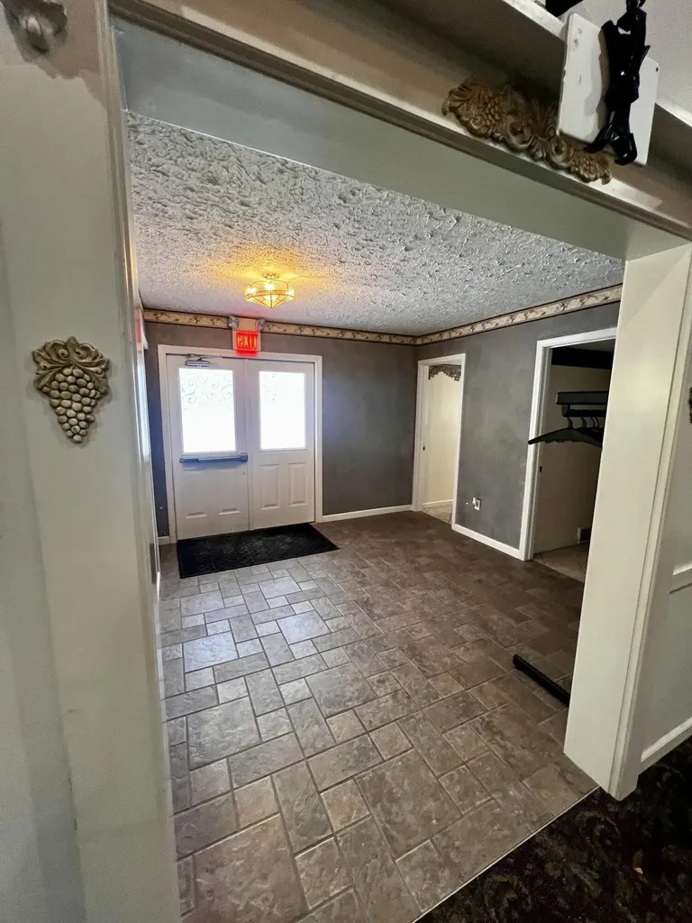 526 Fairyland Avenue Leoni Township MI 49202