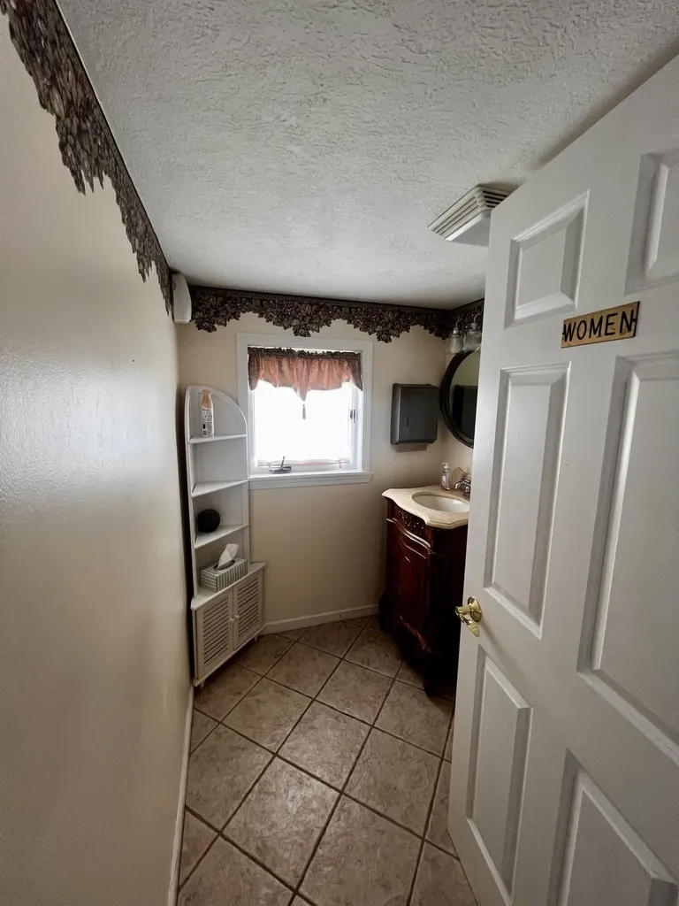 526 Fairyland Avenue Leoni Township MI 49202