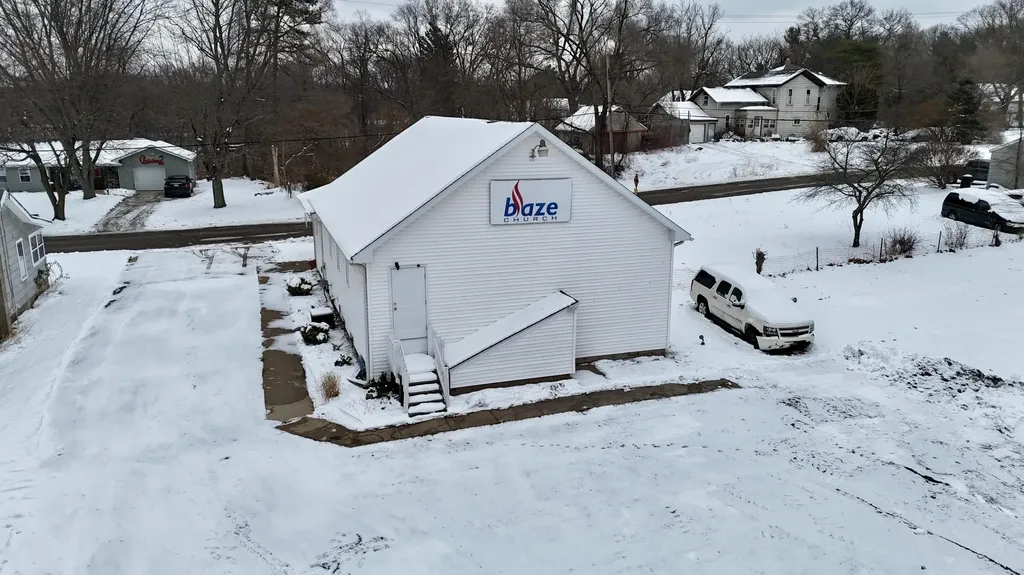 526 Fairyland Avenue Leoni Township MI 49202