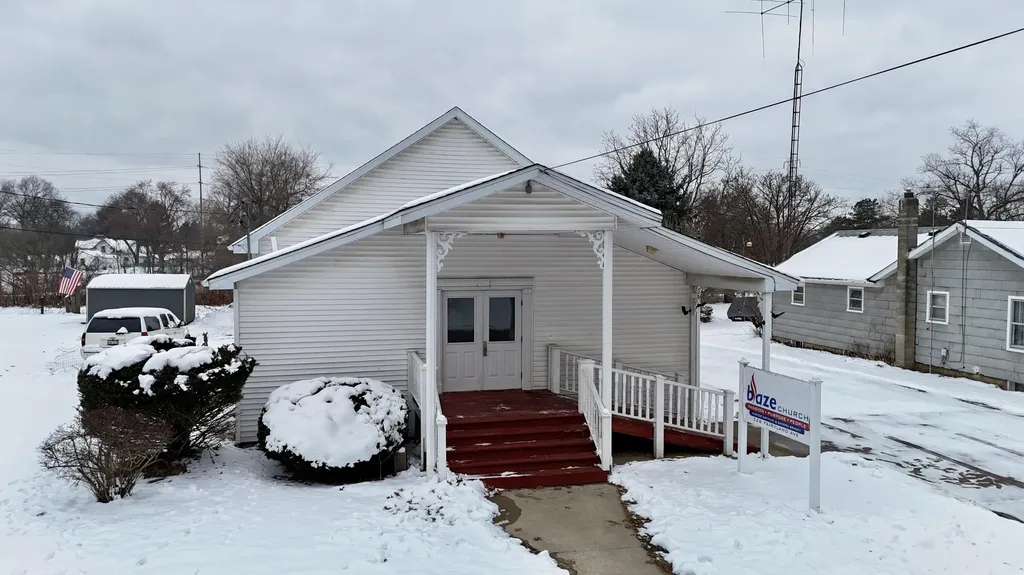 526 Fairyland Avenue Leoni Township MI 49202