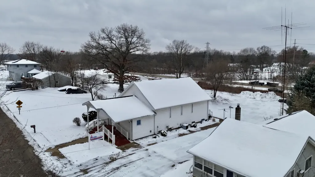 526 Fairyland Avenue Leoni Township MI 49202