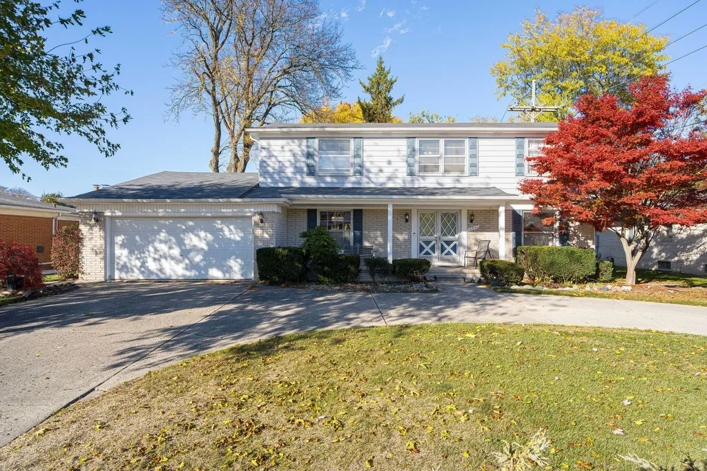 16940 Jeanette Street Southfield City MI 48075