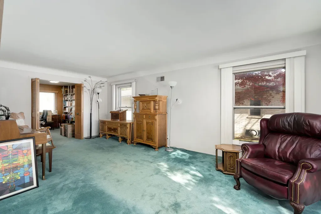 16940 Jeanette Street Southfield City MI 48075