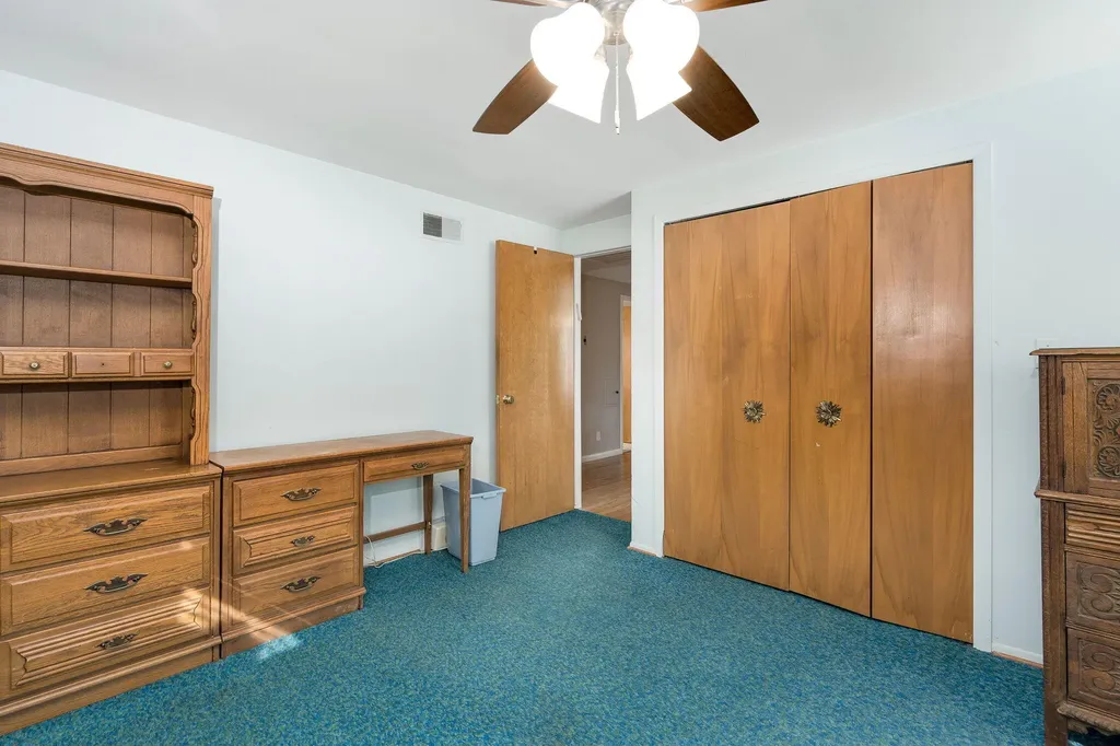 16940 Jeanette Street Southfield City MI 48075