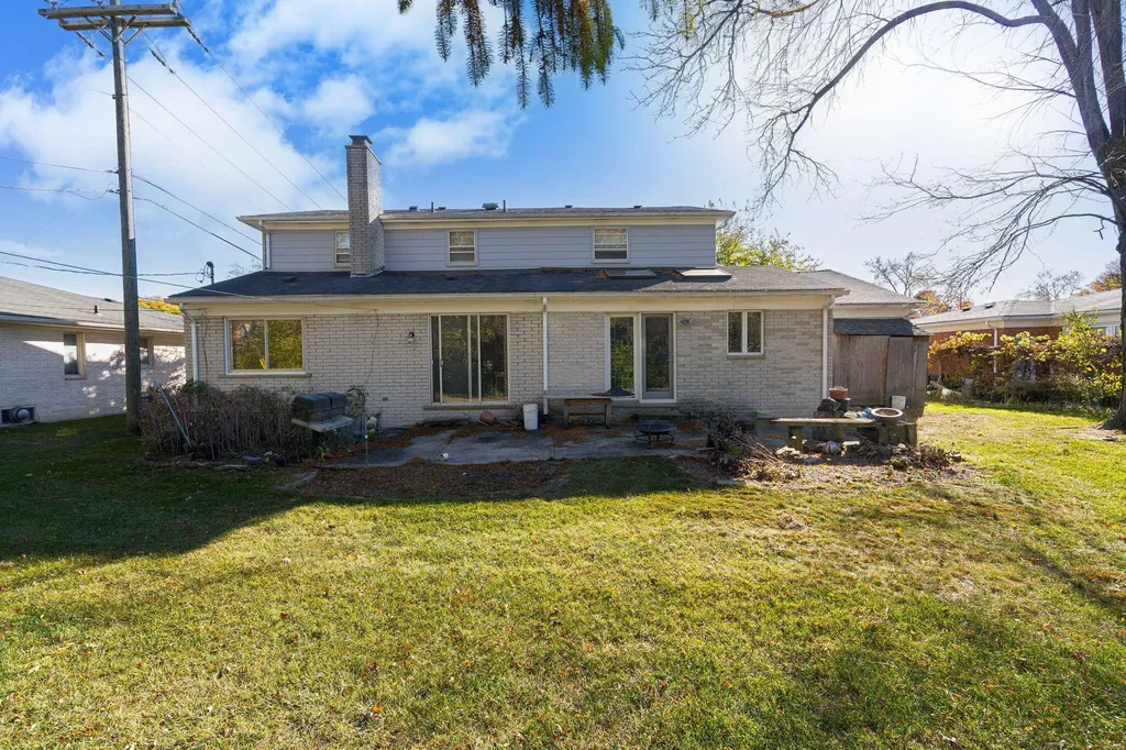 16940 Jeanette Street Southfield City MI 48075
