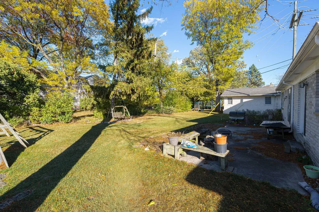 16940 Jeanette Street Southfield City MI 48075