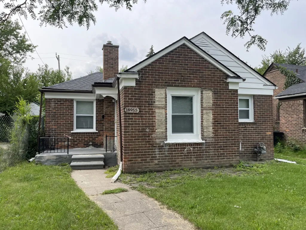 18955 Asbury Park Detroit City MI 48235