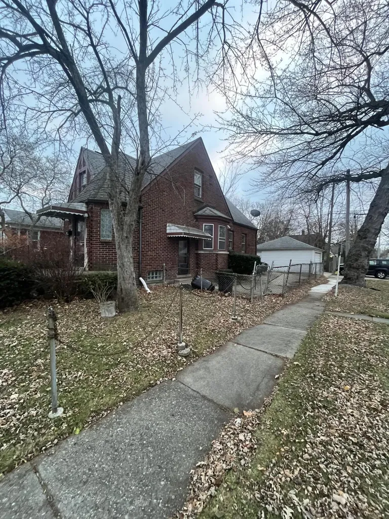 20604 Washtenaw Street Detroit City MI 48225