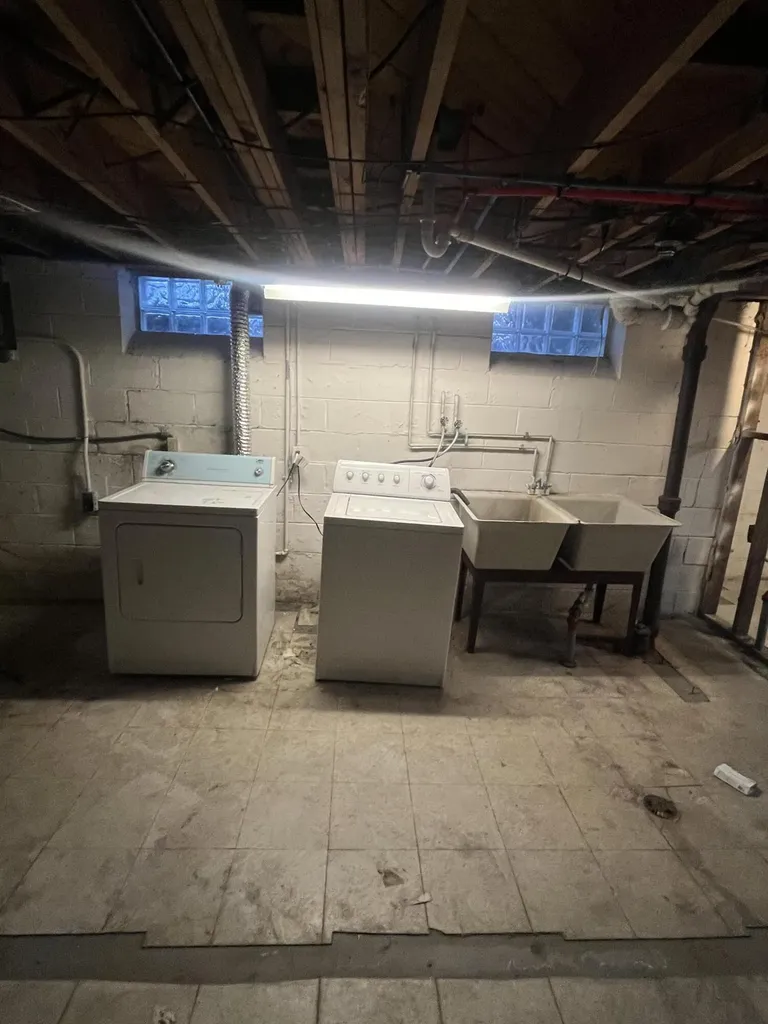 20604 Washtenaw Street Detroit City MI 48225