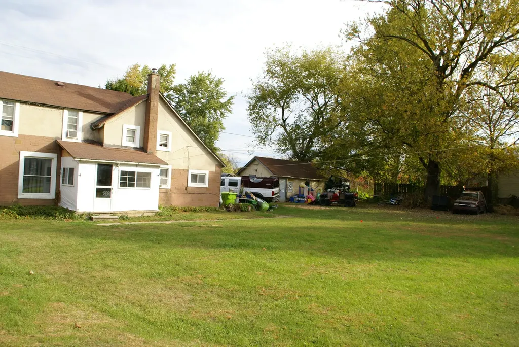 7300 Pontiac Trail Salem Township MI 48178