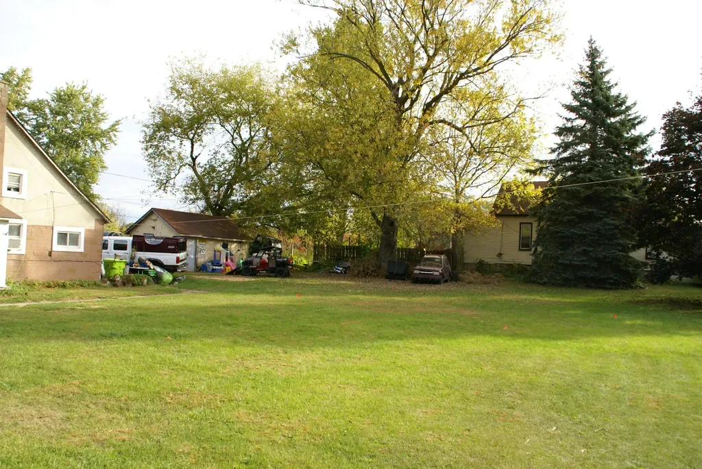 7300 Pontiac Trail Salem Township MI 48178