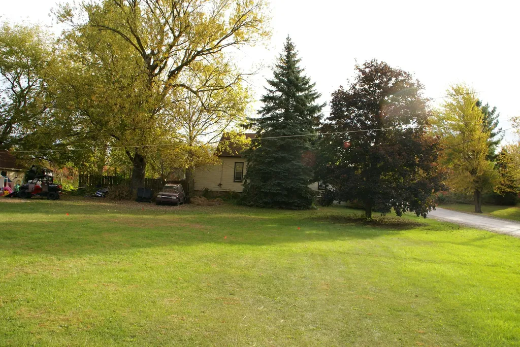 7300 Pontiac Trail Salem Township MI 48178
