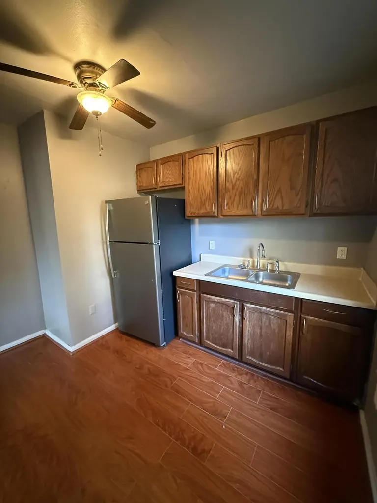 27725 Norfolk Street Livonia City MI 48152
