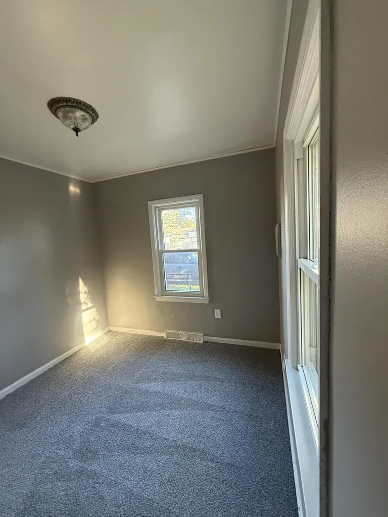 27725 Norfolk Street Livonia City MI 48152
