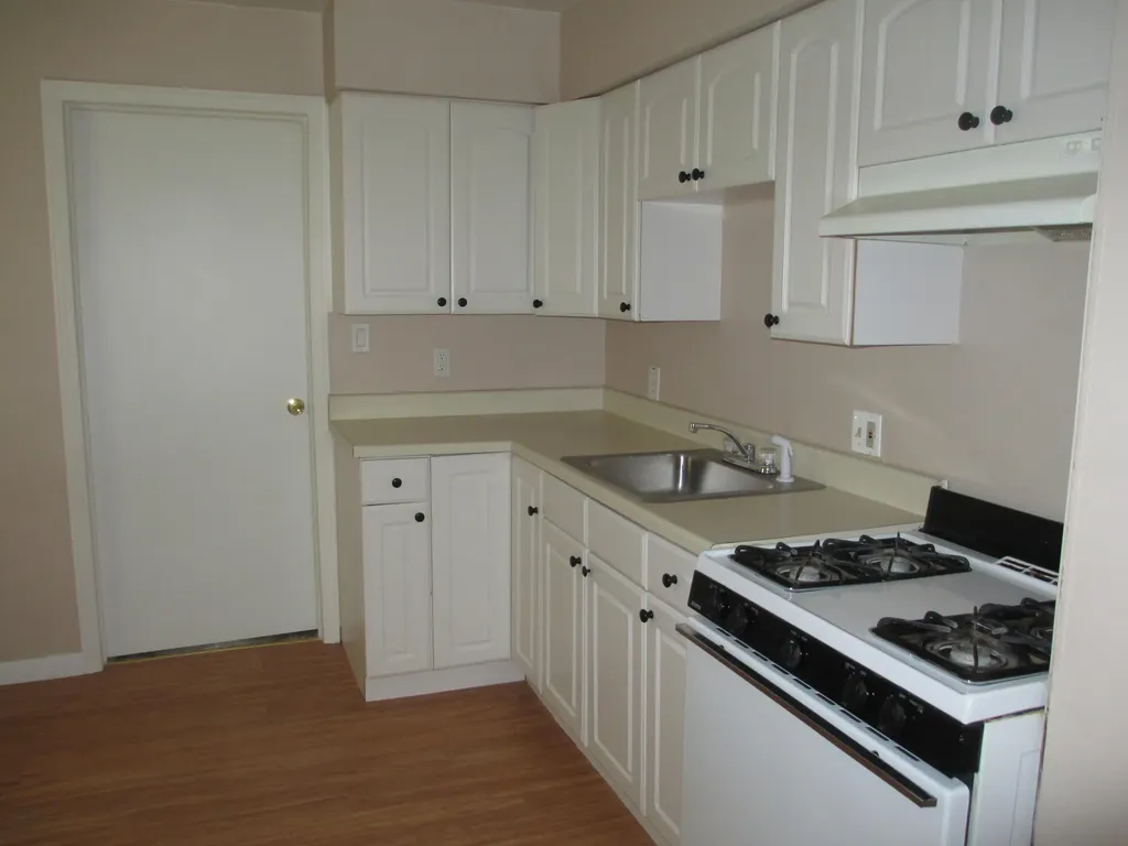 8291 Lozier Avenue Warren City MI 48089