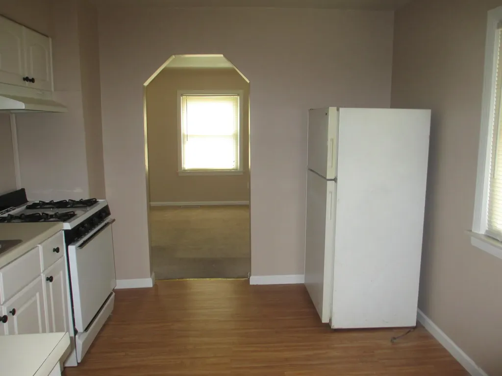 8291 Lozier Avenue Warren City MI 48089