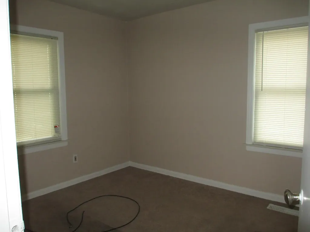 8291 Lozier Avenue Warren City MI 48089