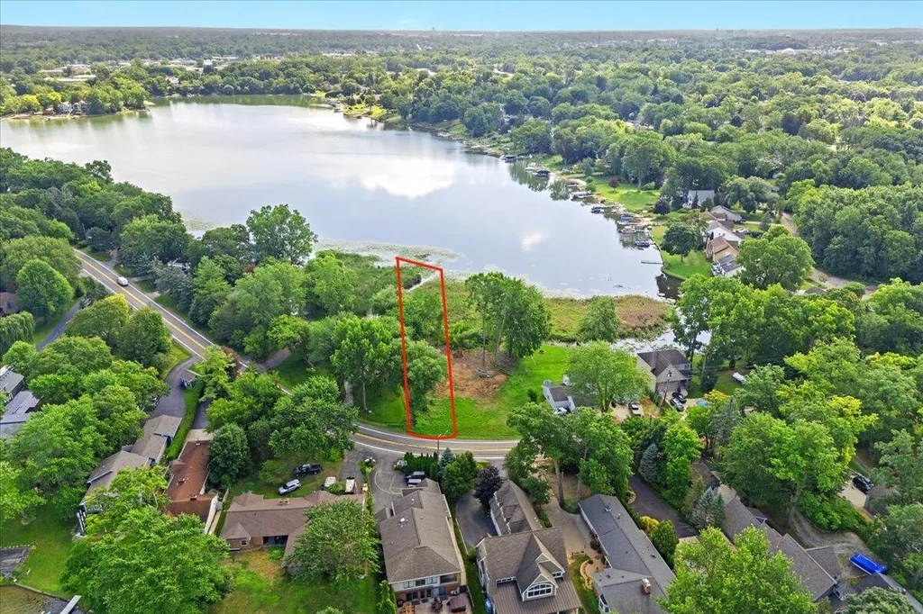 2020 Watkins Lake Road Waterford Charter Township MI 48328