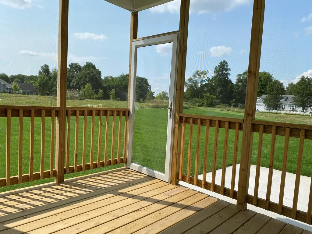 5696 Trail Side Lane Hamburg Township MI 48189