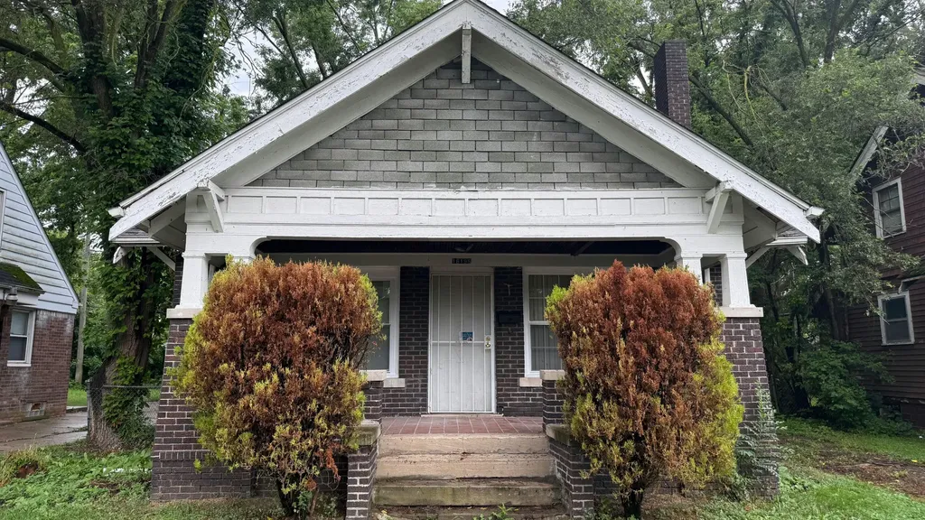 16195 Burt Road Detroit City MI 48219