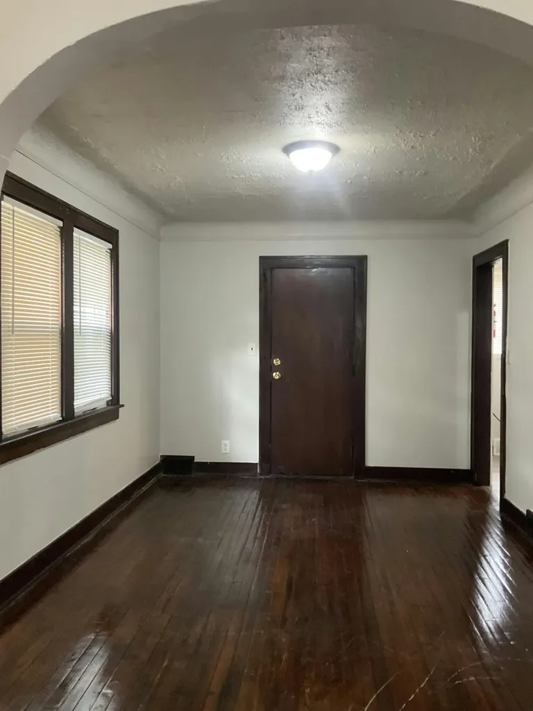 11952 W Outer Drive Detroit City MI 48223