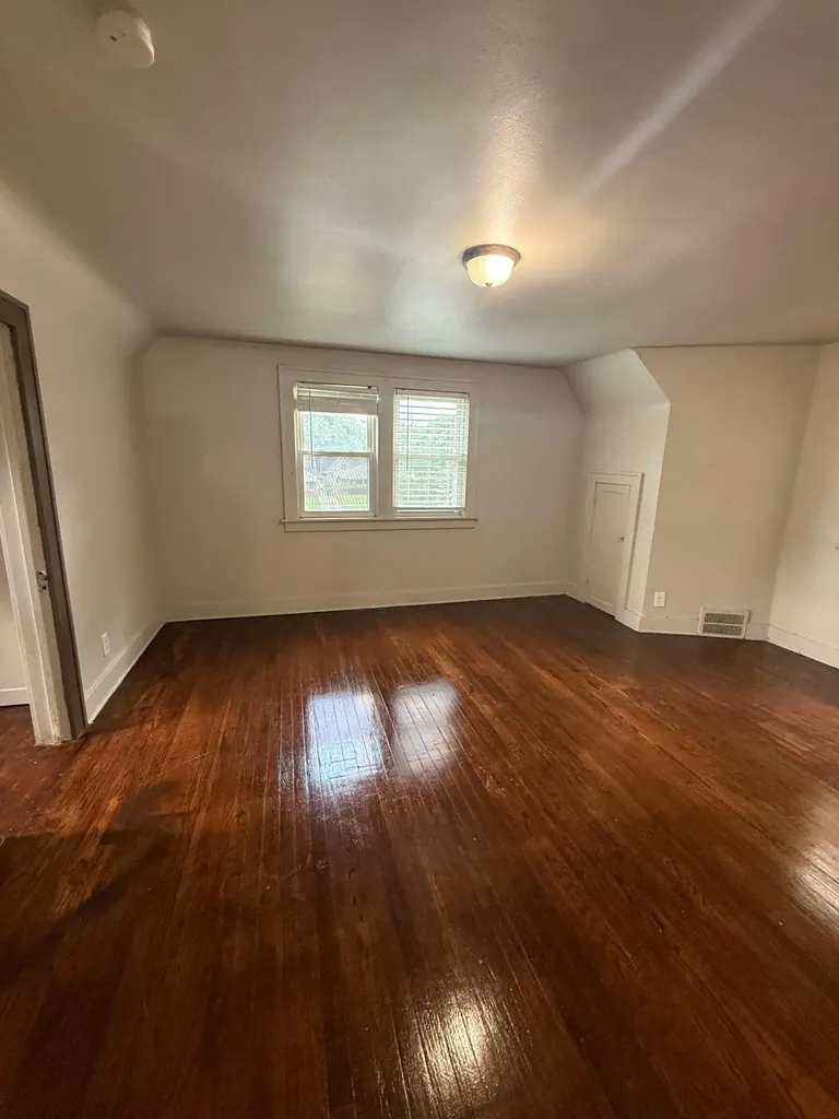 11952 W Outer Drive Detroit City MI 48223