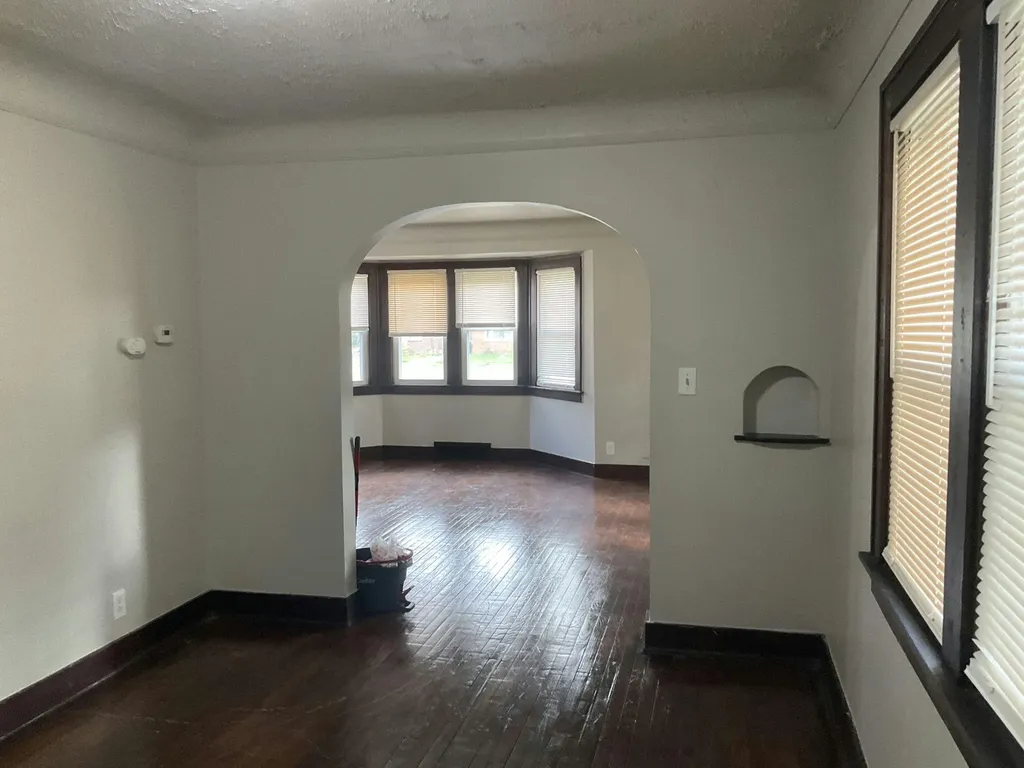 11952 W Outer Drive Detroit City MI 48223