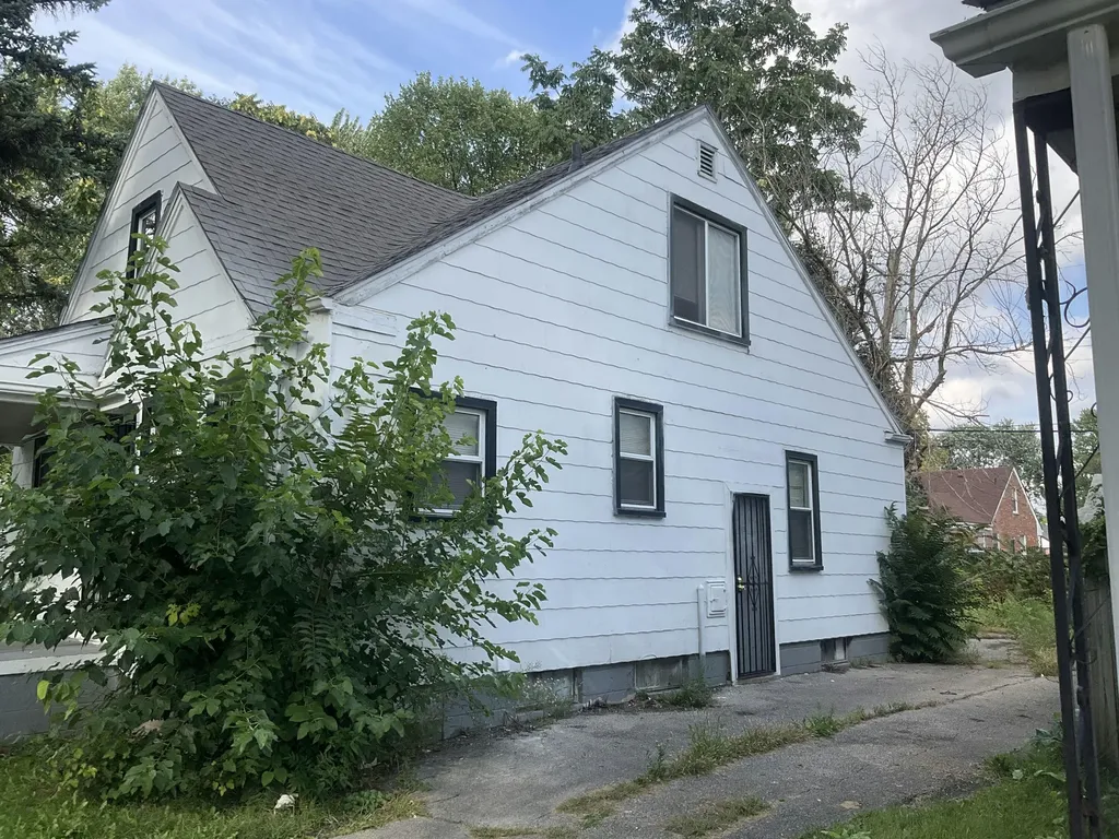 9608 Minock Street Detroit City MI 48228
