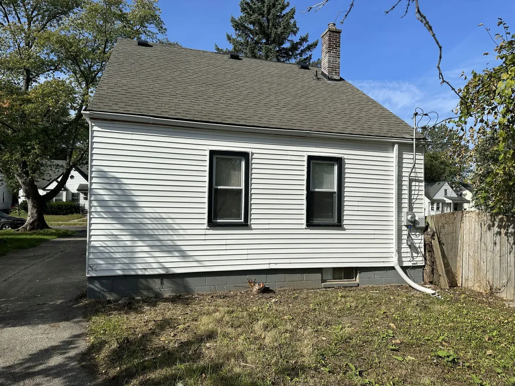 9608 Minock Street Detroit City MI 48228
