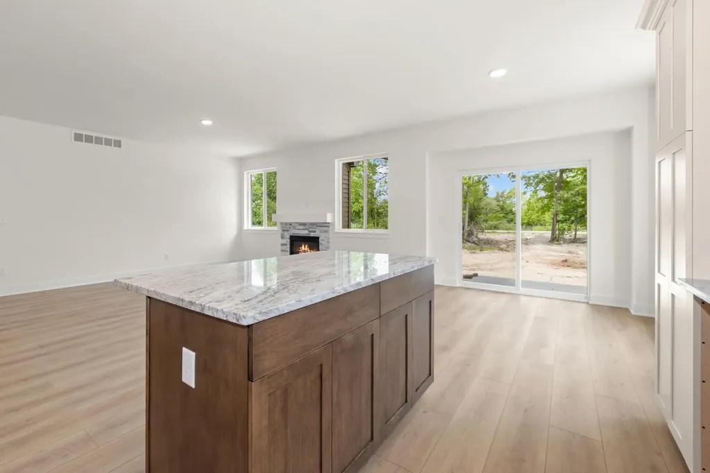 31610 Beaver Circle Unknown City MI 48164