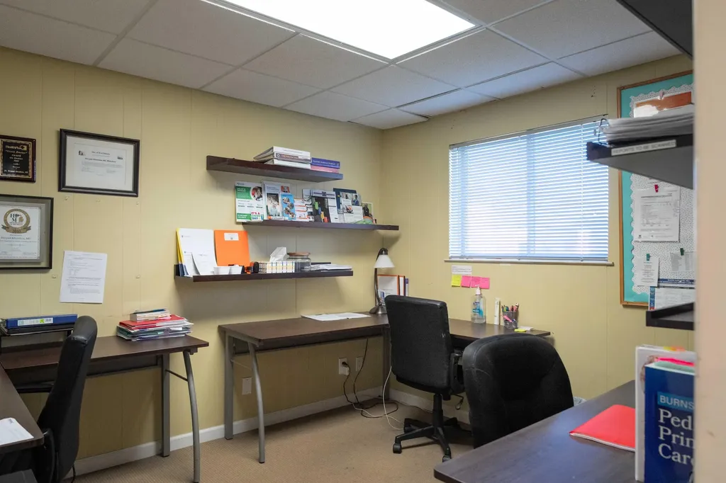 2561 Elizabeth Lake Road Waterford Charter Township MI 48328
