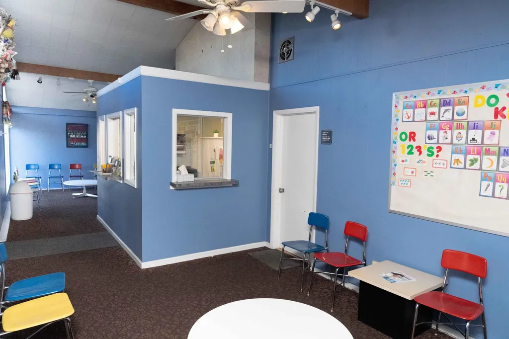 2561 Elizabeth Lake Road Waterford Charter Township MI 48328