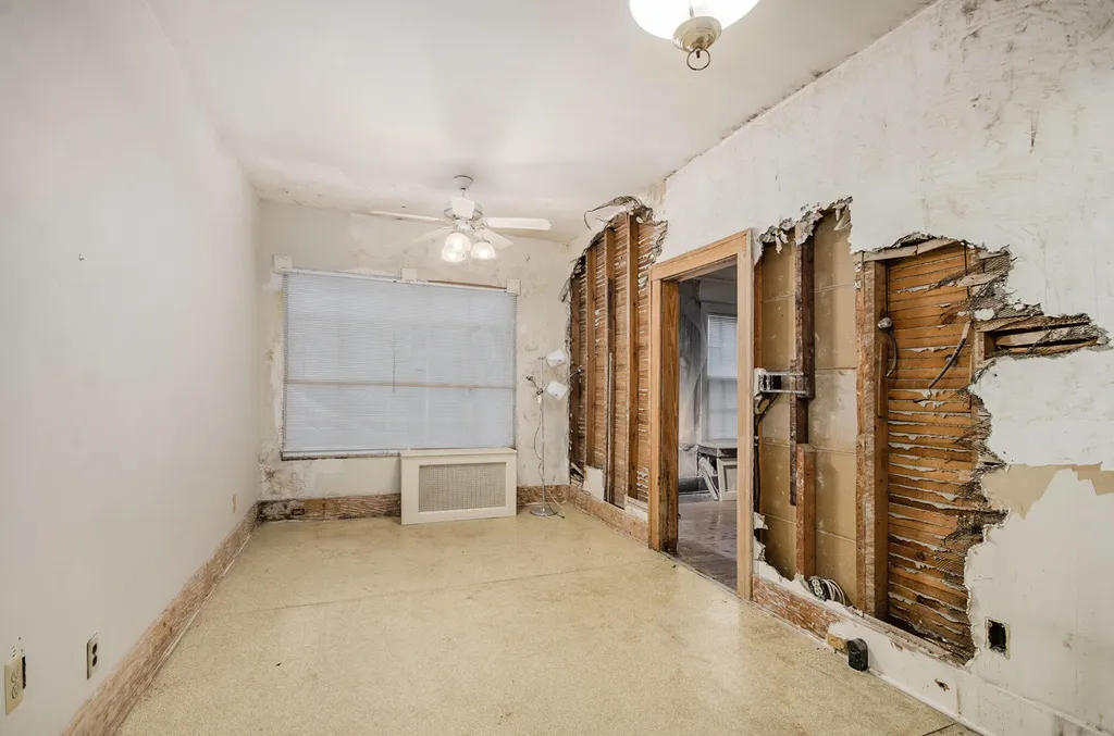 1038 Parker Street Detroit City MI 48214