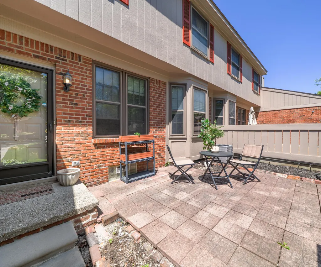 7288 Danbrooke Court West Bloomfield Charter Township MI 48322