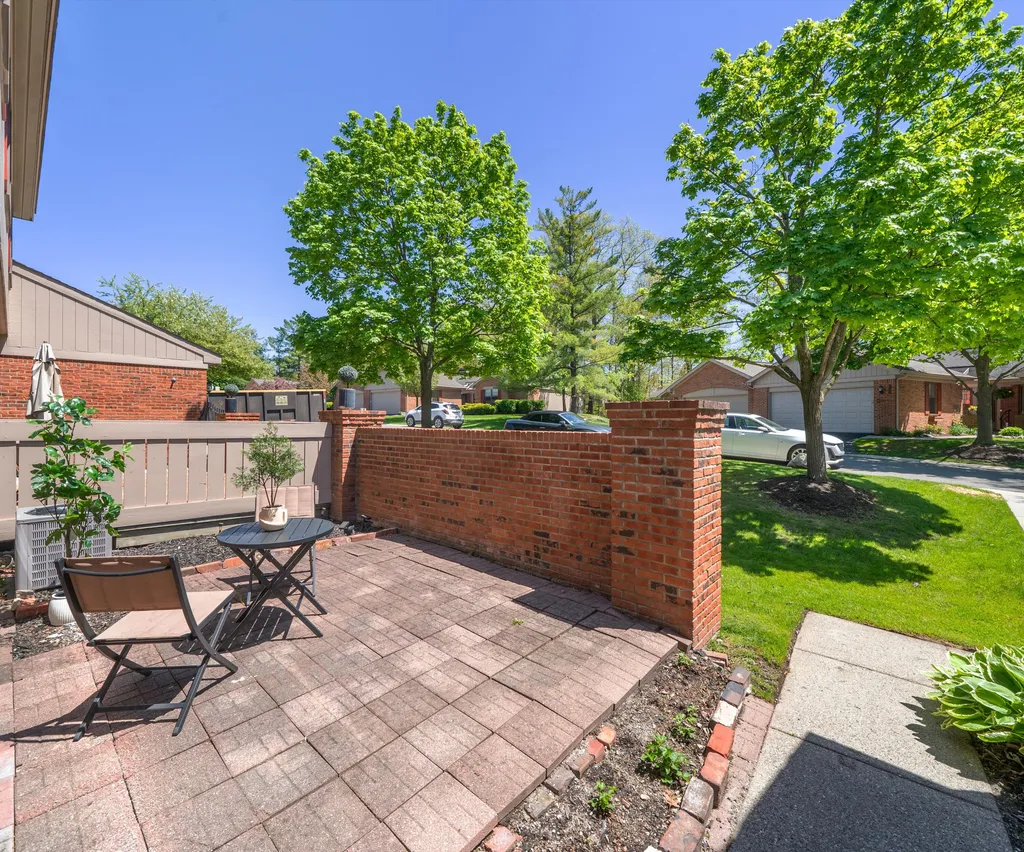7288 Danbrooke Court West Bloomfield Charter Township MI 48322