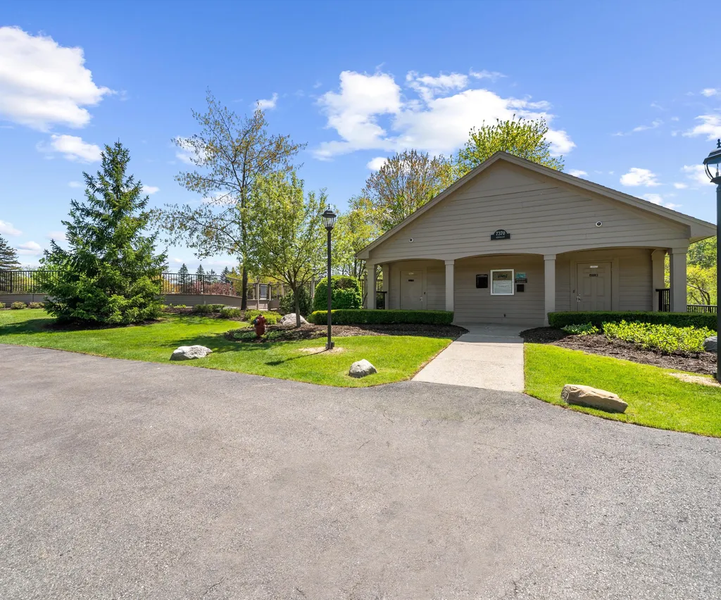 7288 Danbrooke Court West Bloomfield Charter Township MI 48322
