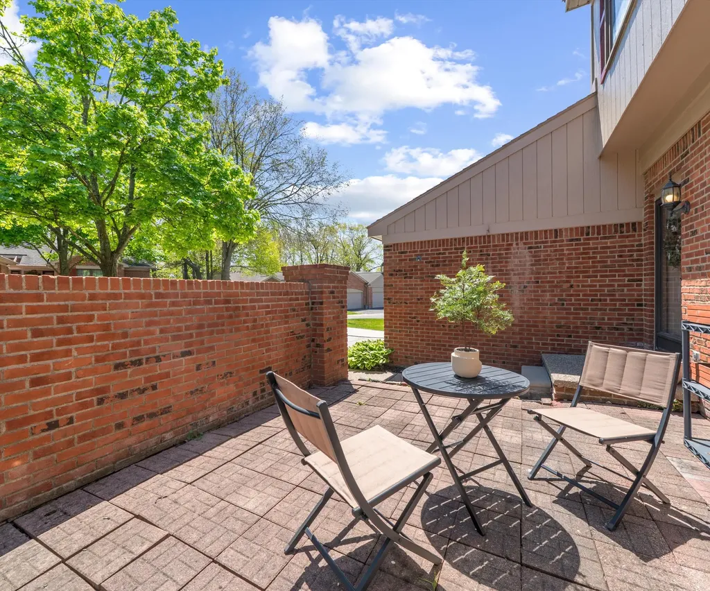 7288 Danbrooke Court West Bloomfield Charter Township MI 48322