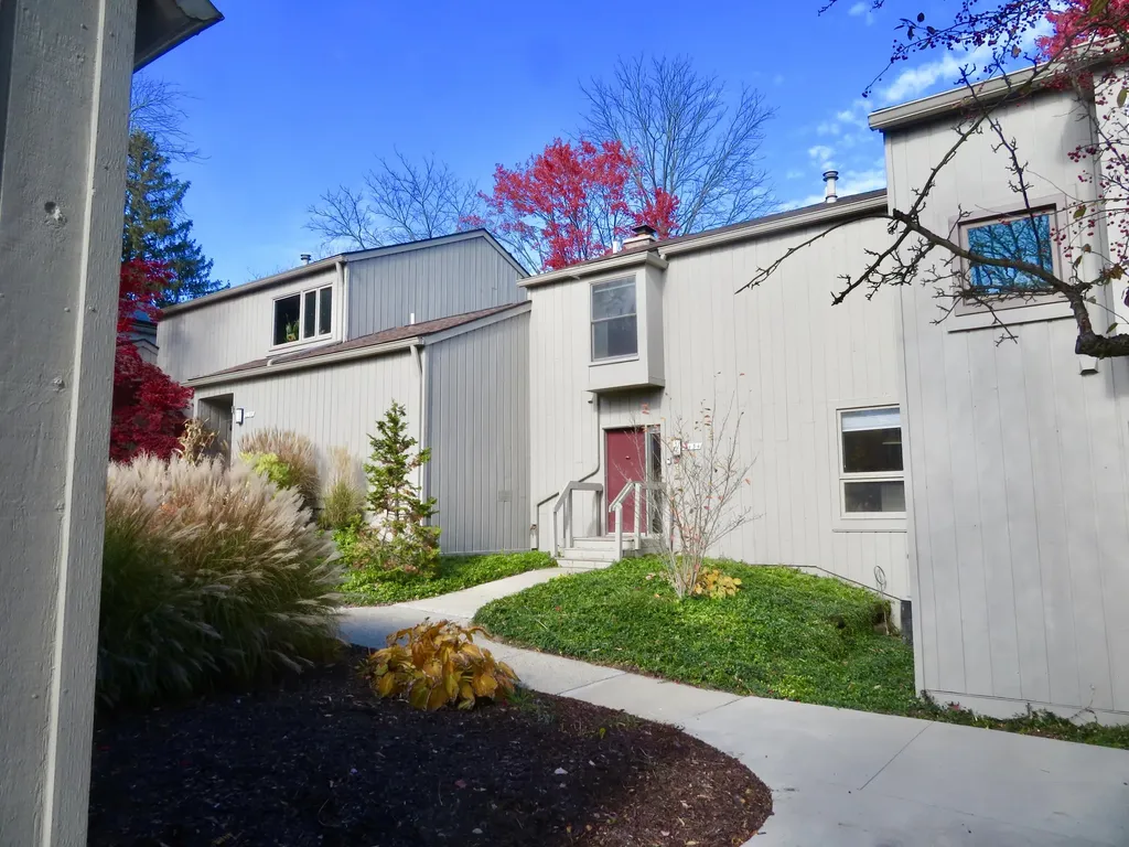 2134 Overlook Court Ann Arbor City MI 48103