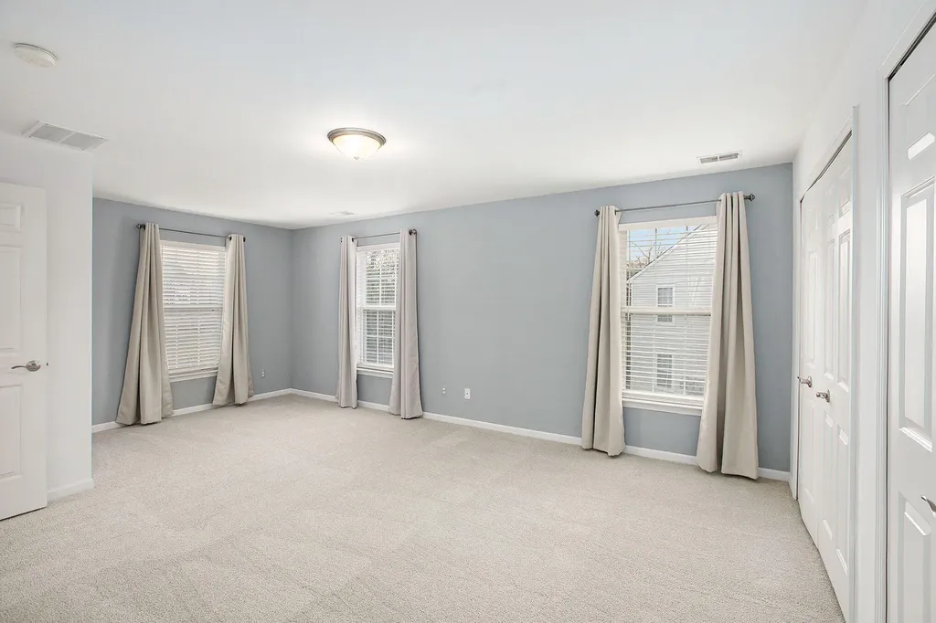 2768 S Knightsbridge Circle Ann Arbor City MI 48105