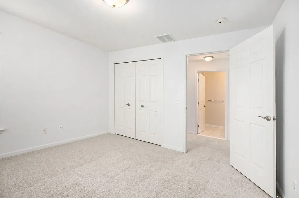 2768 S Knightsbridge Circle Ann Arbor City MI 48105