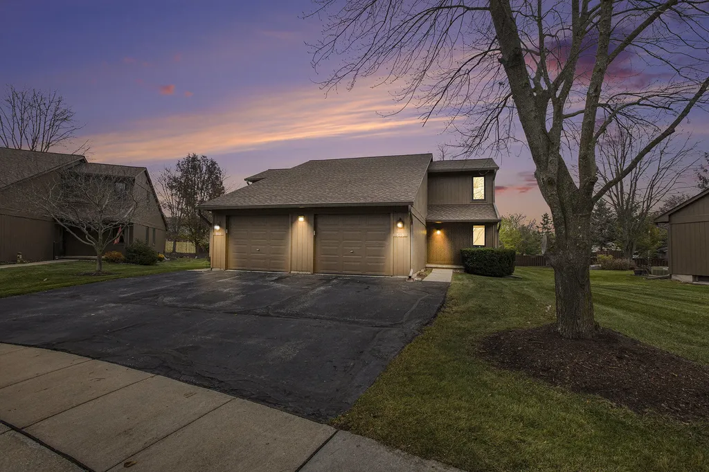 548 Park Place Saline City MI 48176