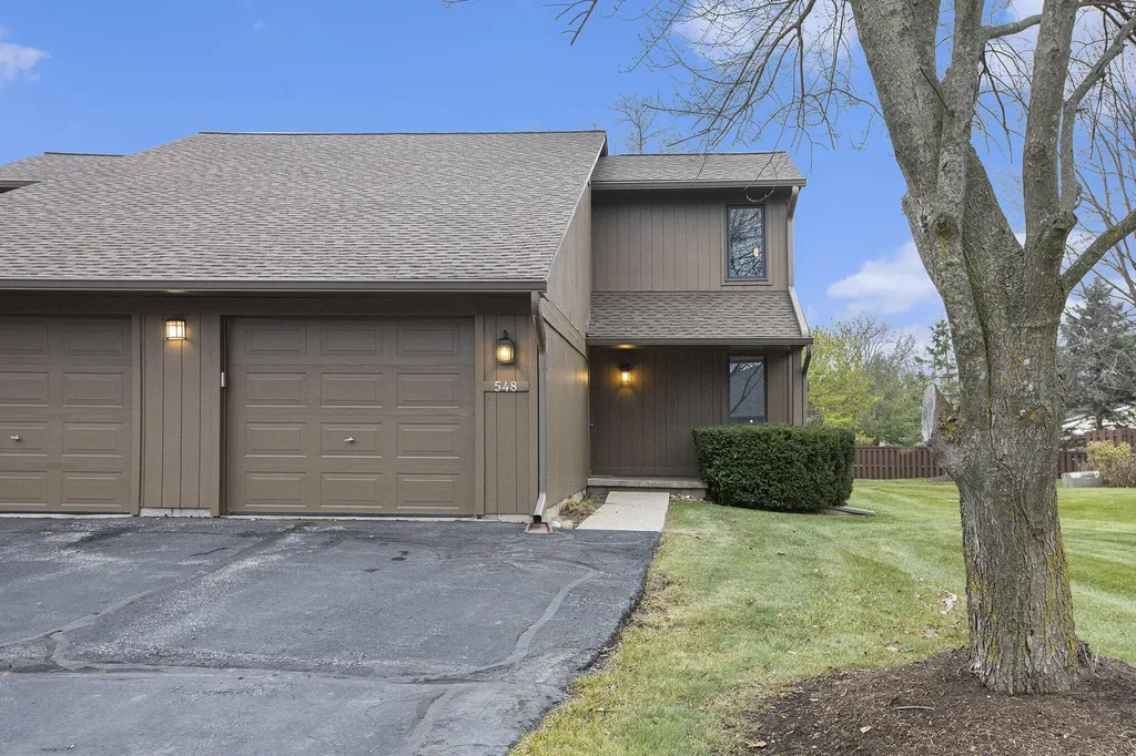 548 Park Place Saline City MI 48176