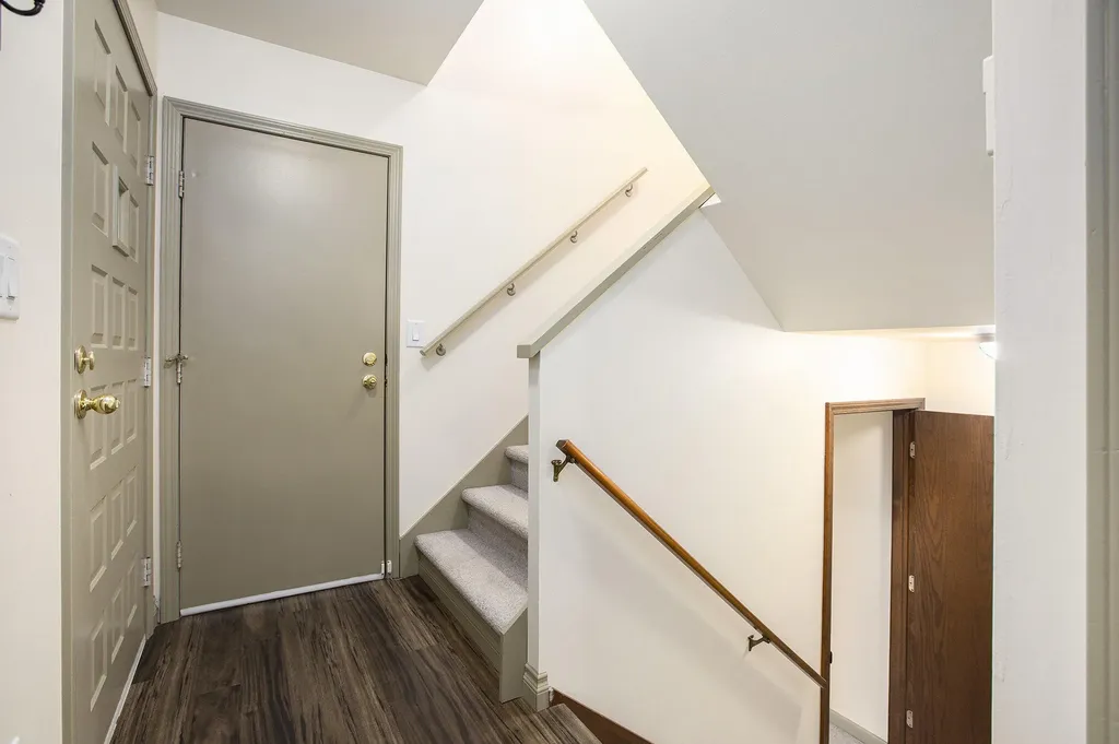548 Park Place Saline City MI 48176