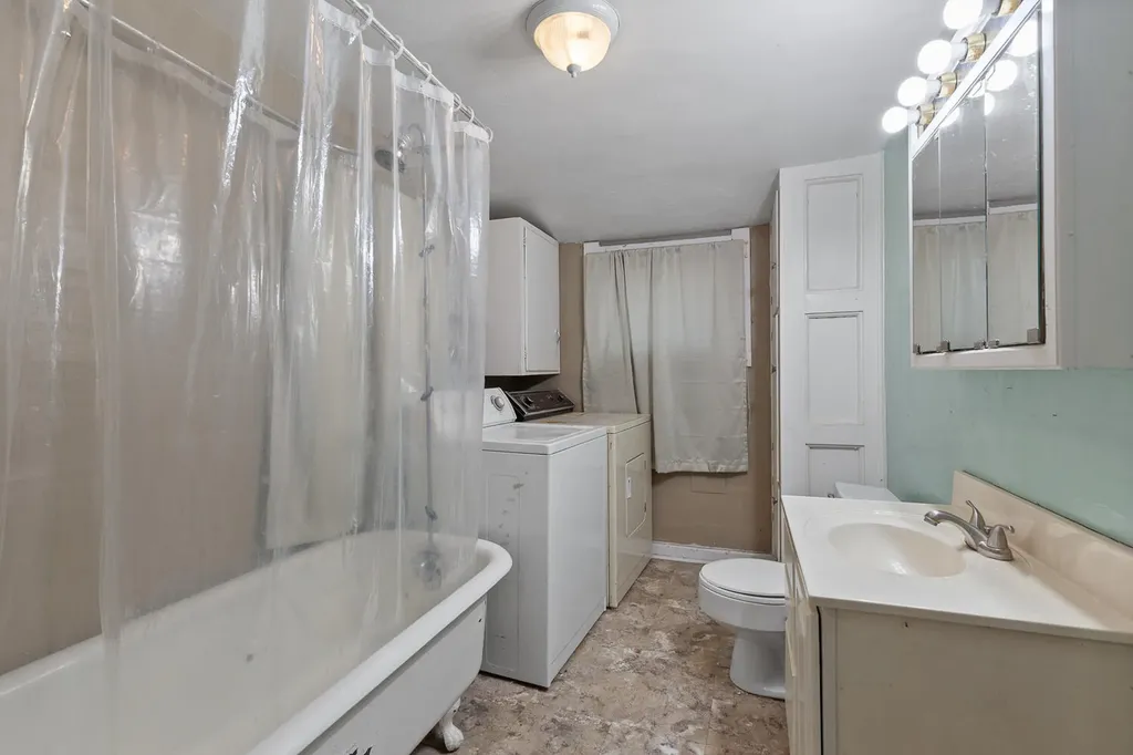 502 Beagle Road Blissfield Village MI 49228