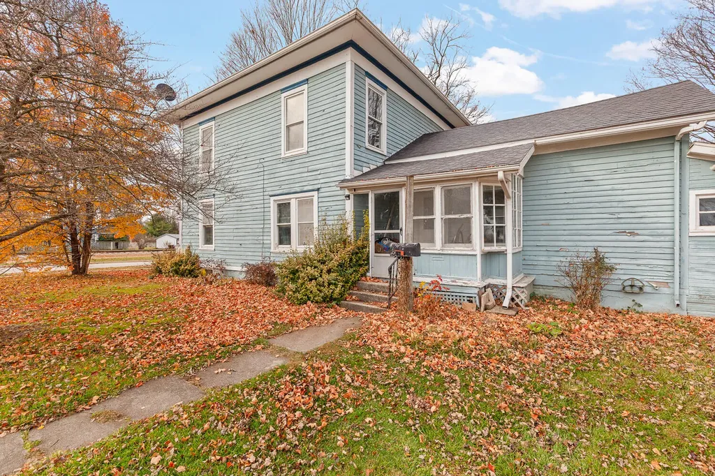 502 Beagle Road Blissfield Village MI 49228