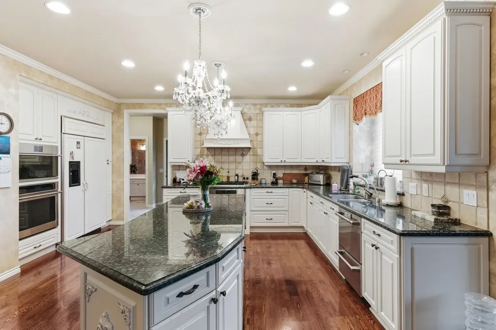 5520 Whitehall Boulevard Oakland Charter Township MI 48306