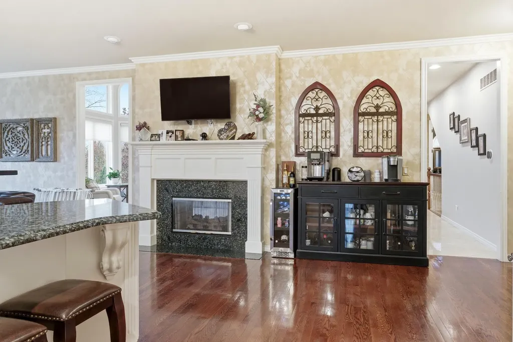 5520 Whitehall Boulevard Oakland Charter Township MI 48306
