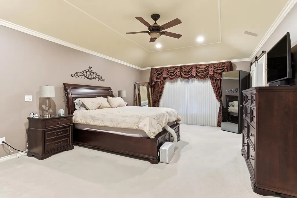5520 Whitehall Boulevard Oakland Charter Township MI 48306